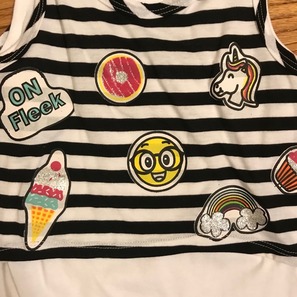 NWT 🍦Treats Top 🍿PRICE IS FIRM 🎉 - Picture 5 of 6